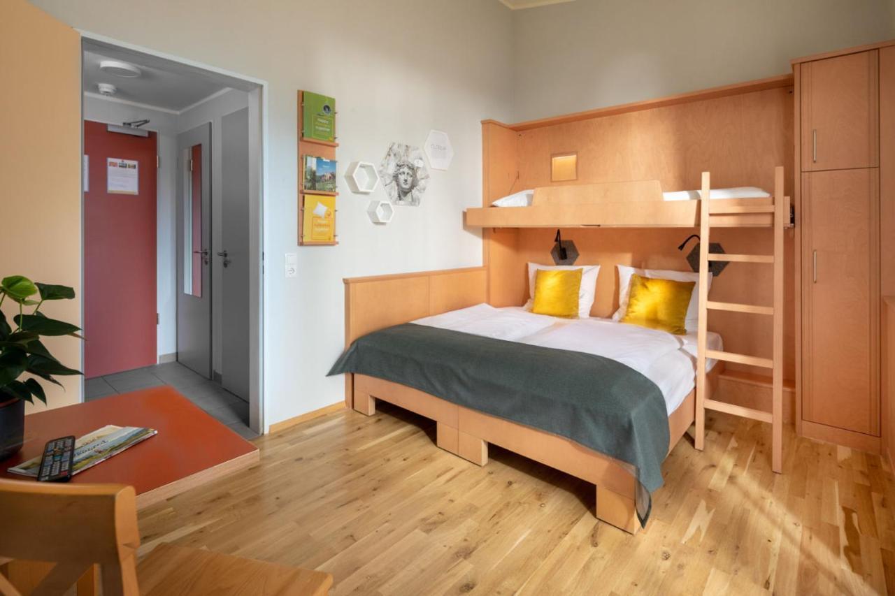 Triple Room,1008930928:JPEG