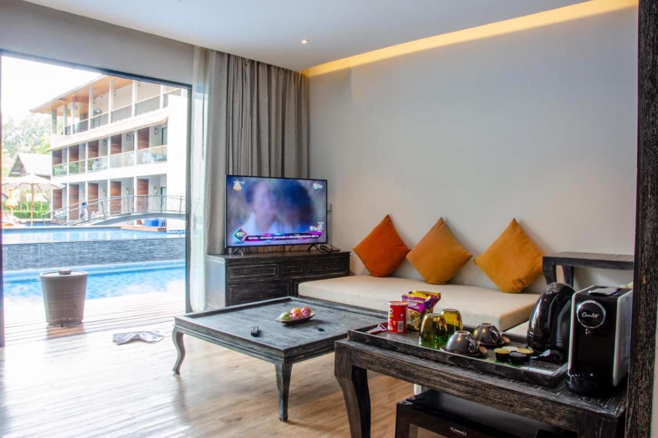 Suite familiar con acceso a la piscina