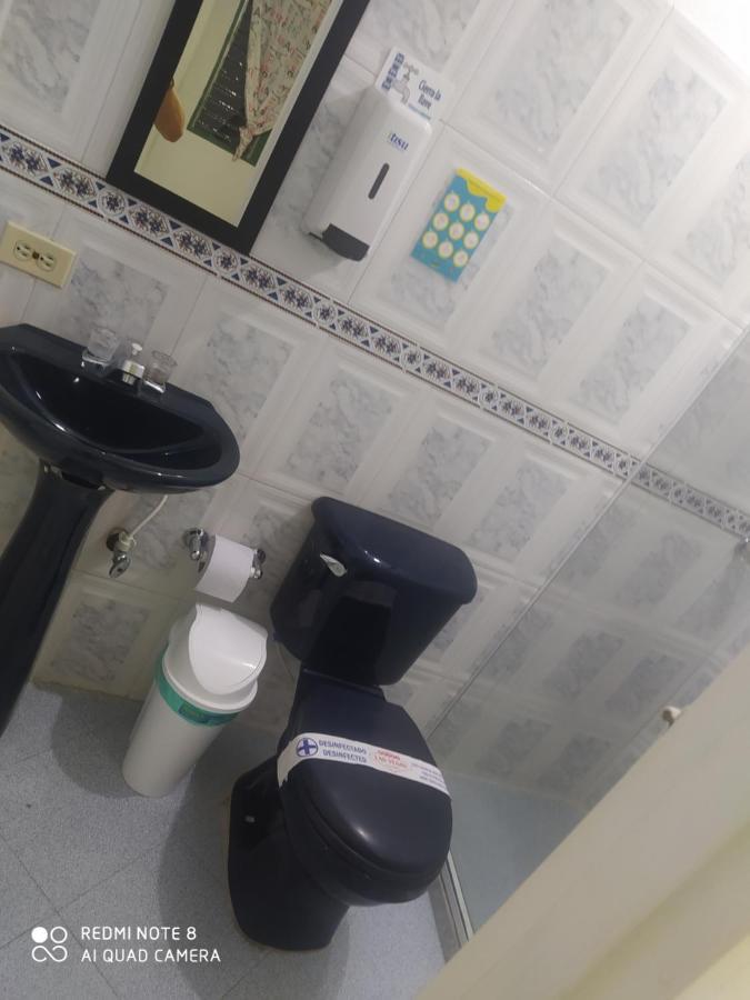 Family Room,1386856520:JPEG