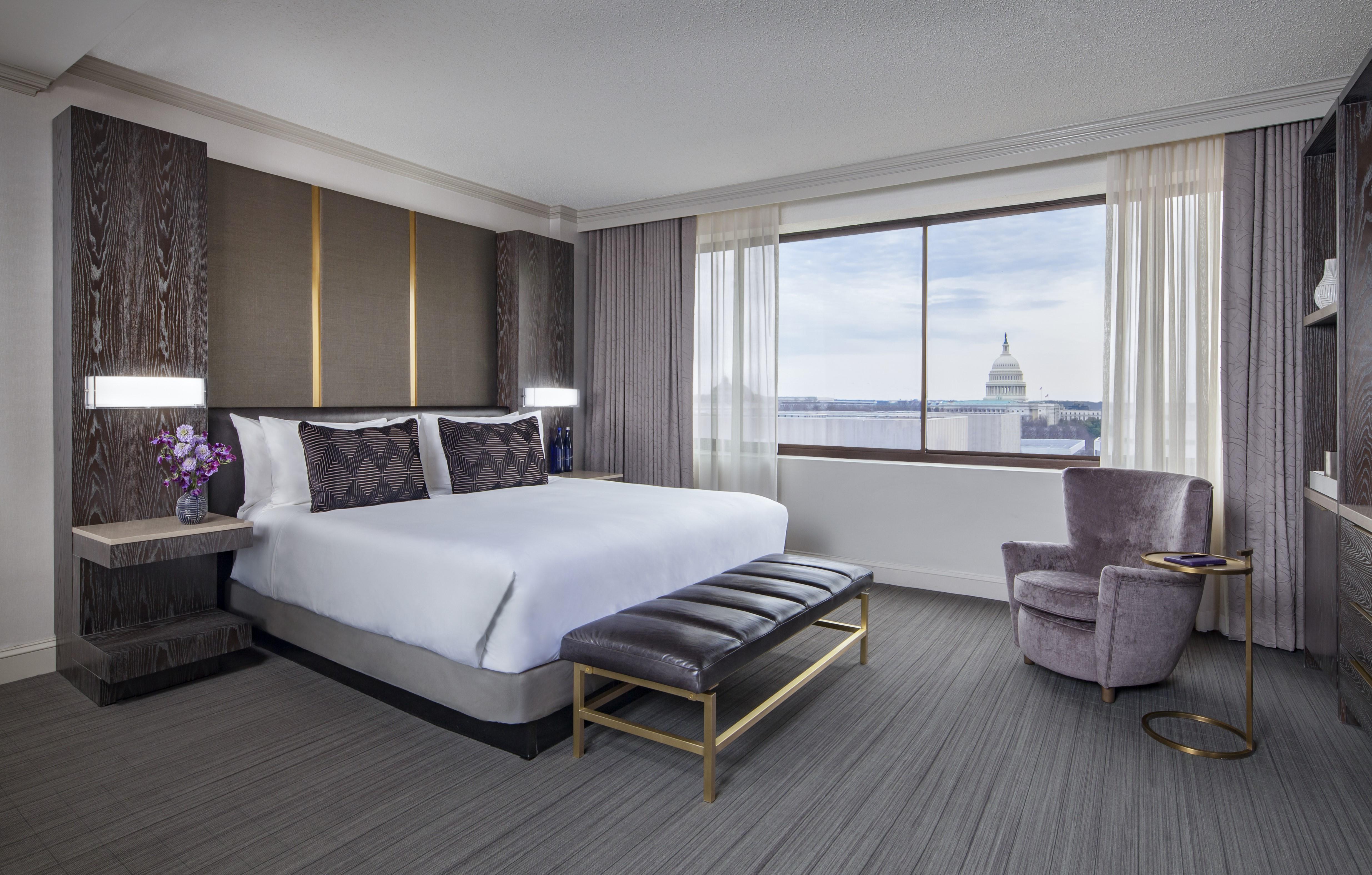 Deluxe King Room with View,1275741706:JPEG
