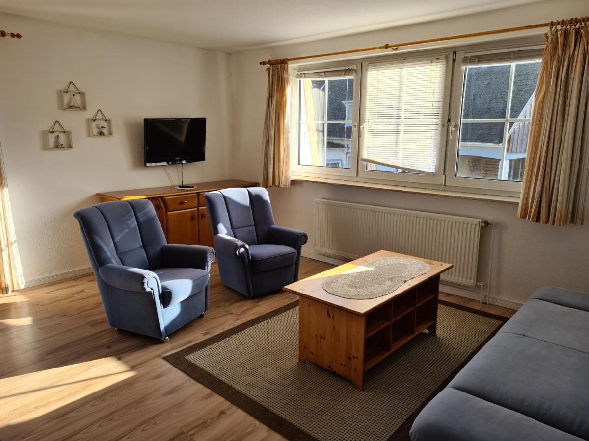 Two-Bedroom Apartment,1085259817:JPEG