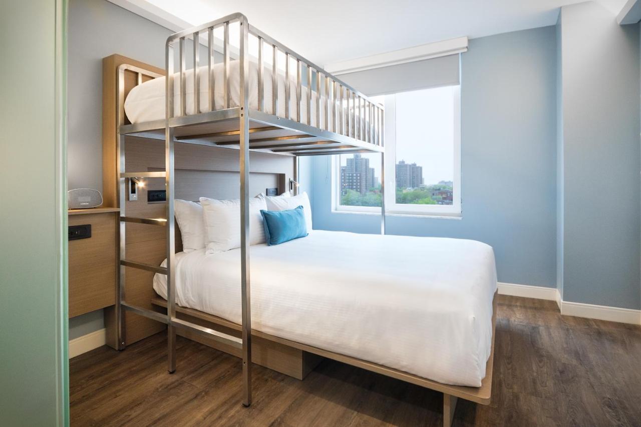 Chambre Deluxe avec 1 Lit Queen-Size et 1 Lit Superposé Jumeau - Non-Fumeurs