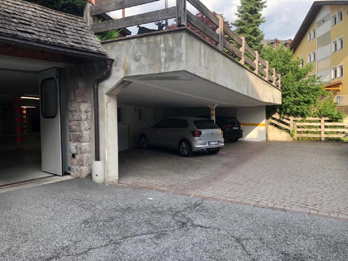 Vierbettzimmer mit Balkon
