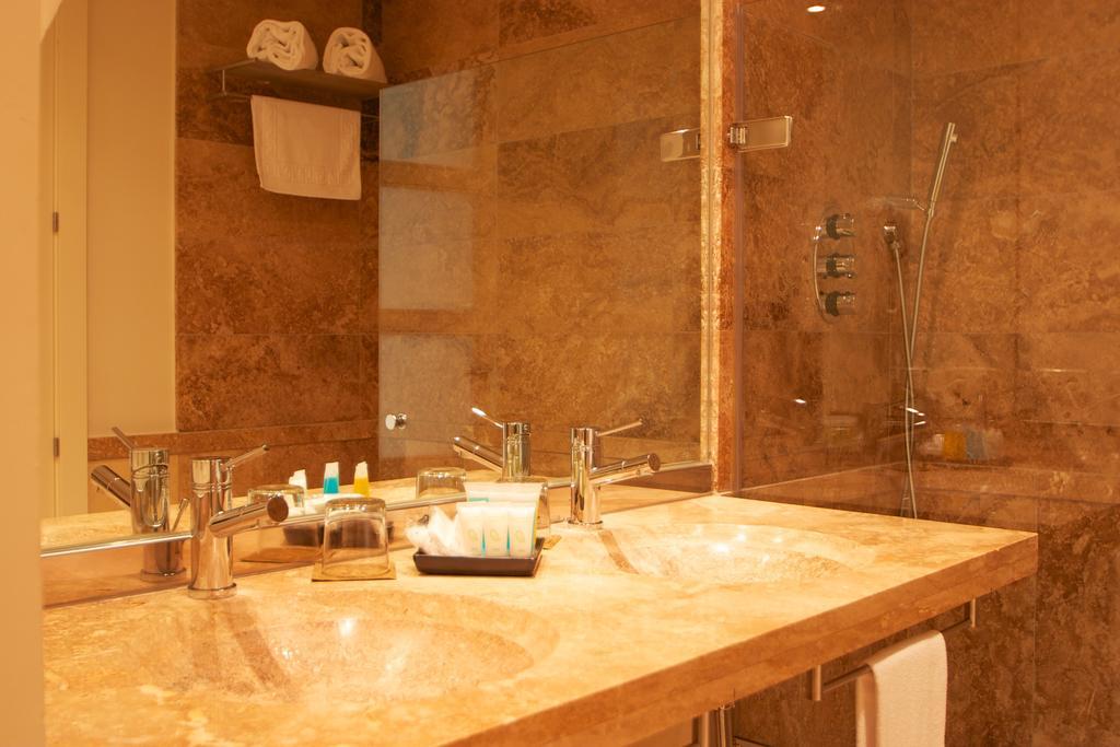 Appartement 3 Chambres de Luxe avec 3 Salles de Bains