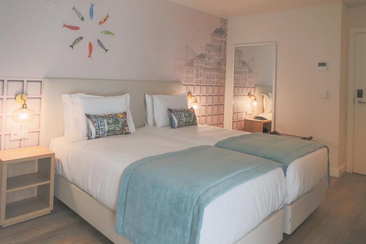 Zweibettzimmer mit Stadtblick