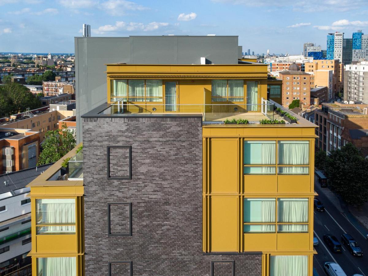 Quarto Premium com Cama King-size e Terraço