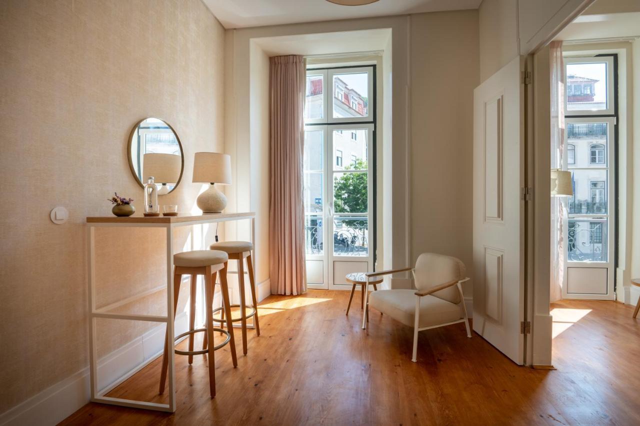Suite mit Straßenblick