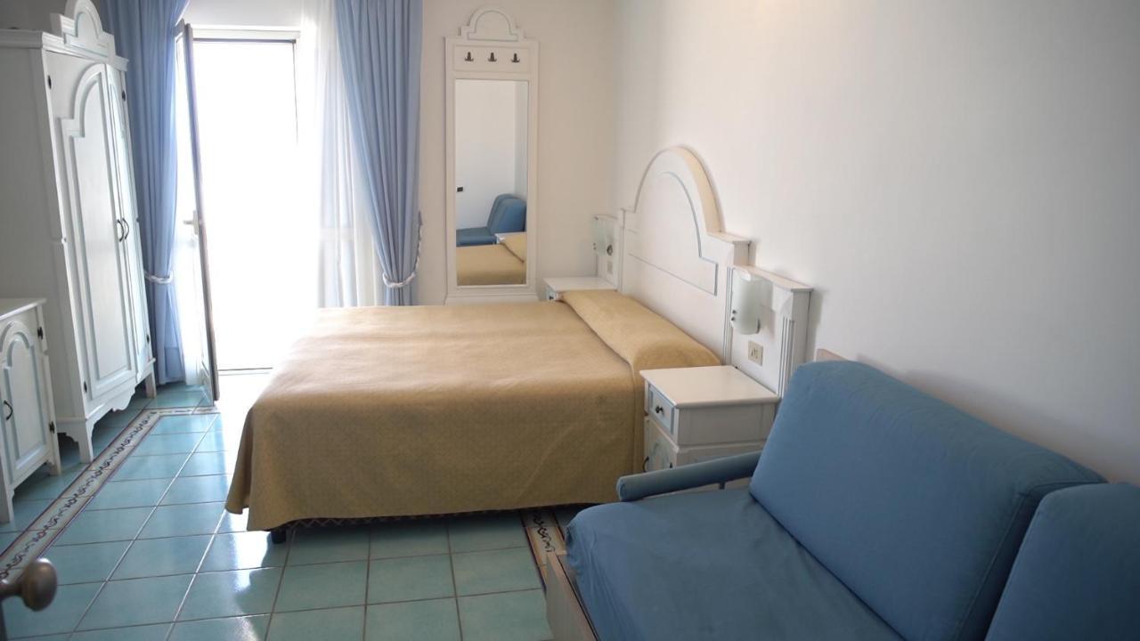 Double or Twin Room with Garden View