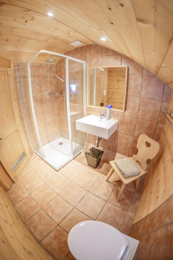 Loft Deluxe avec Lit Double ou Lits Jumeaux et Salle de Bains Privative Séparée