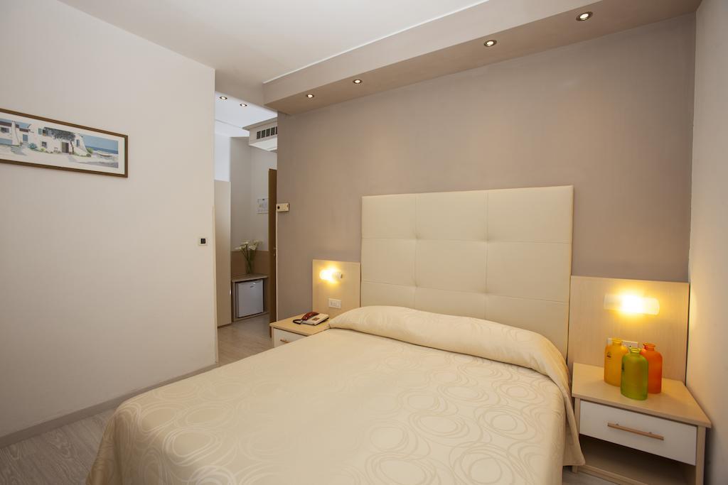 Single Room,413004648:JPEG