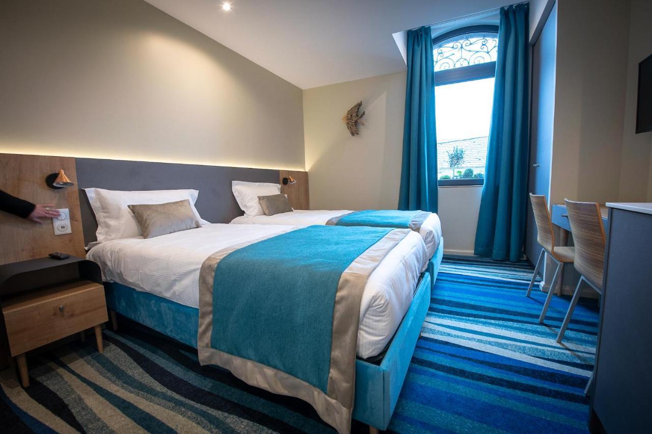Chambre Double ou Lits Jumeaux avec Salle de Bains Privative