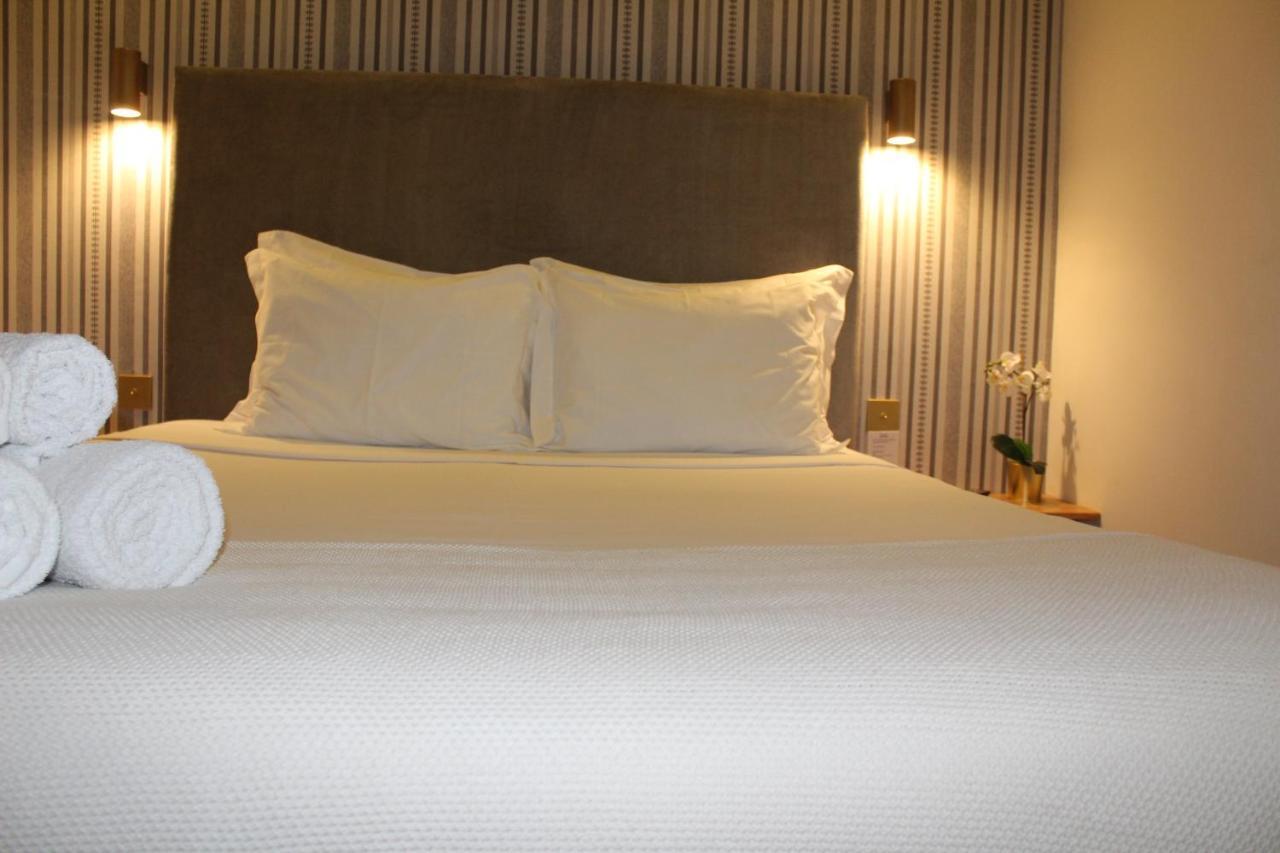 Suite com Varanda