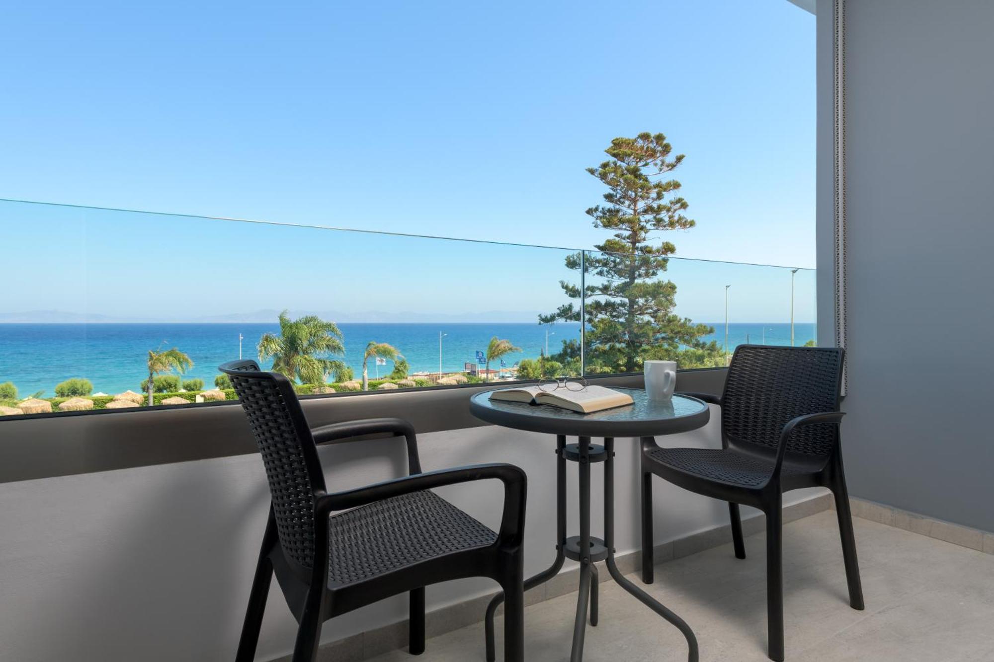 Chambre Triple Supérieure - Vue sur Mer
