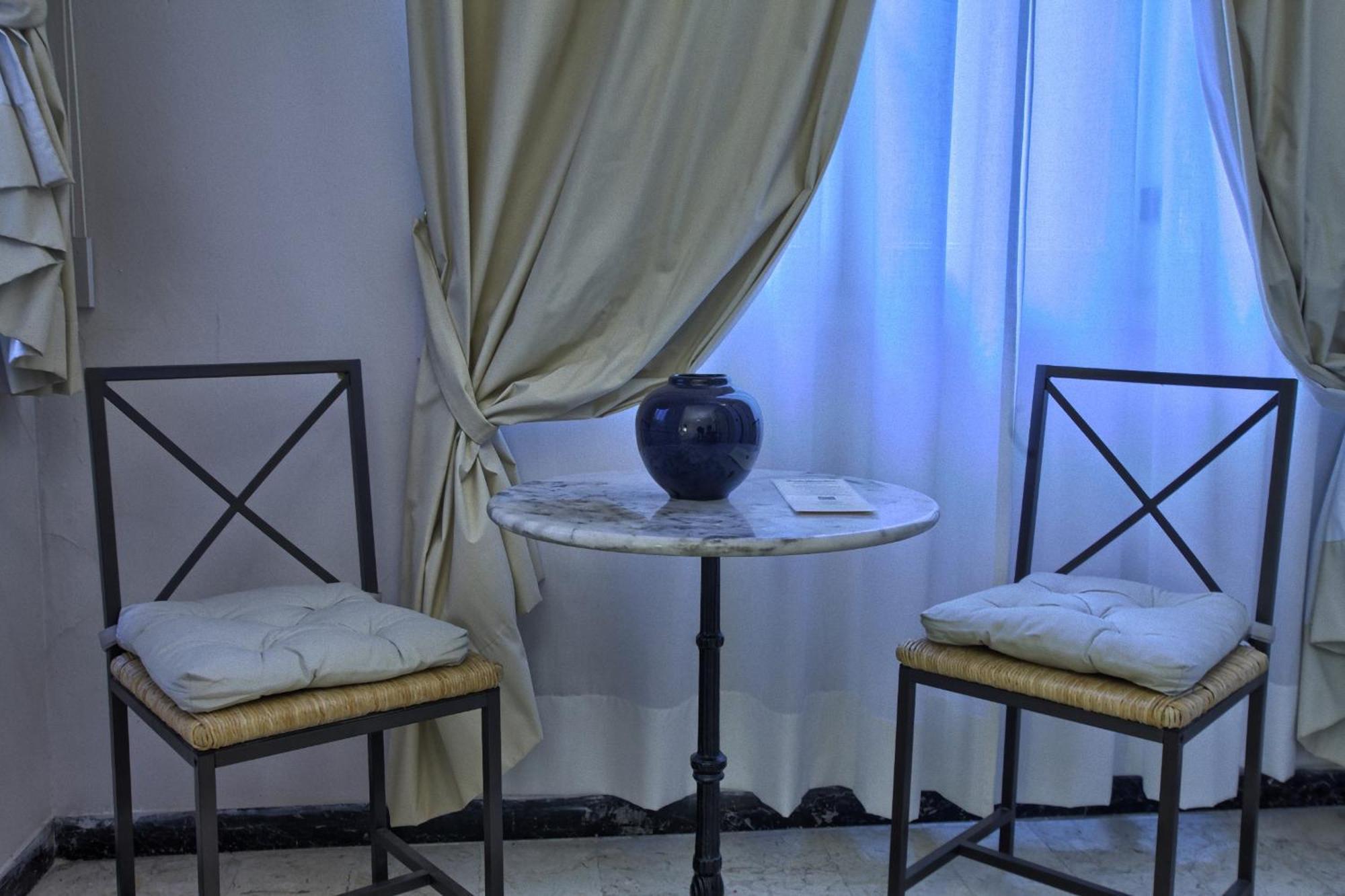 Double Room,1209396121:JPEG