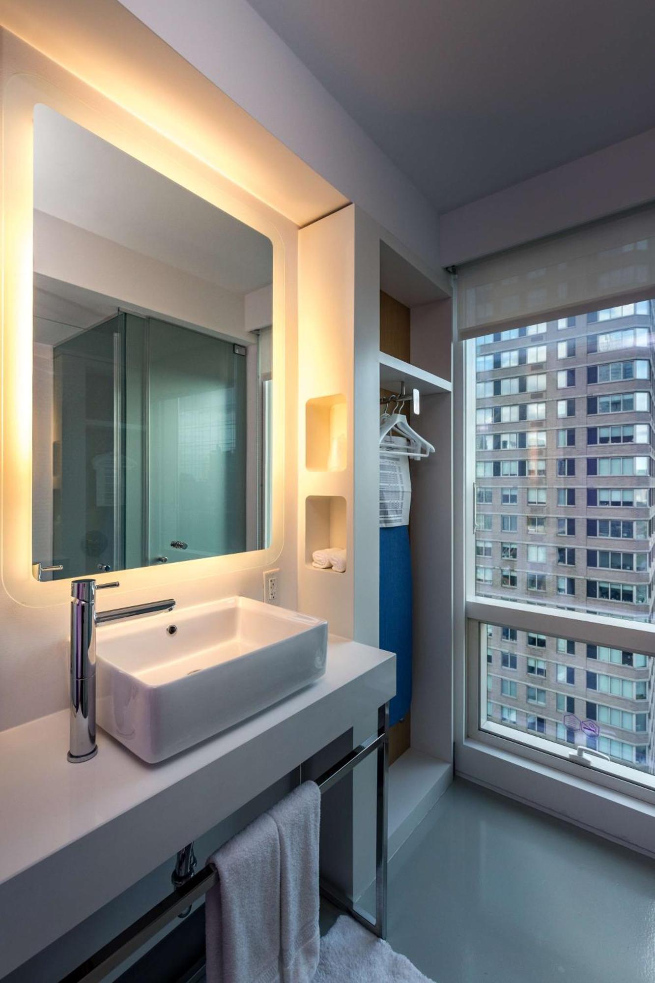 Premium Queen View,1275830593:JPEG