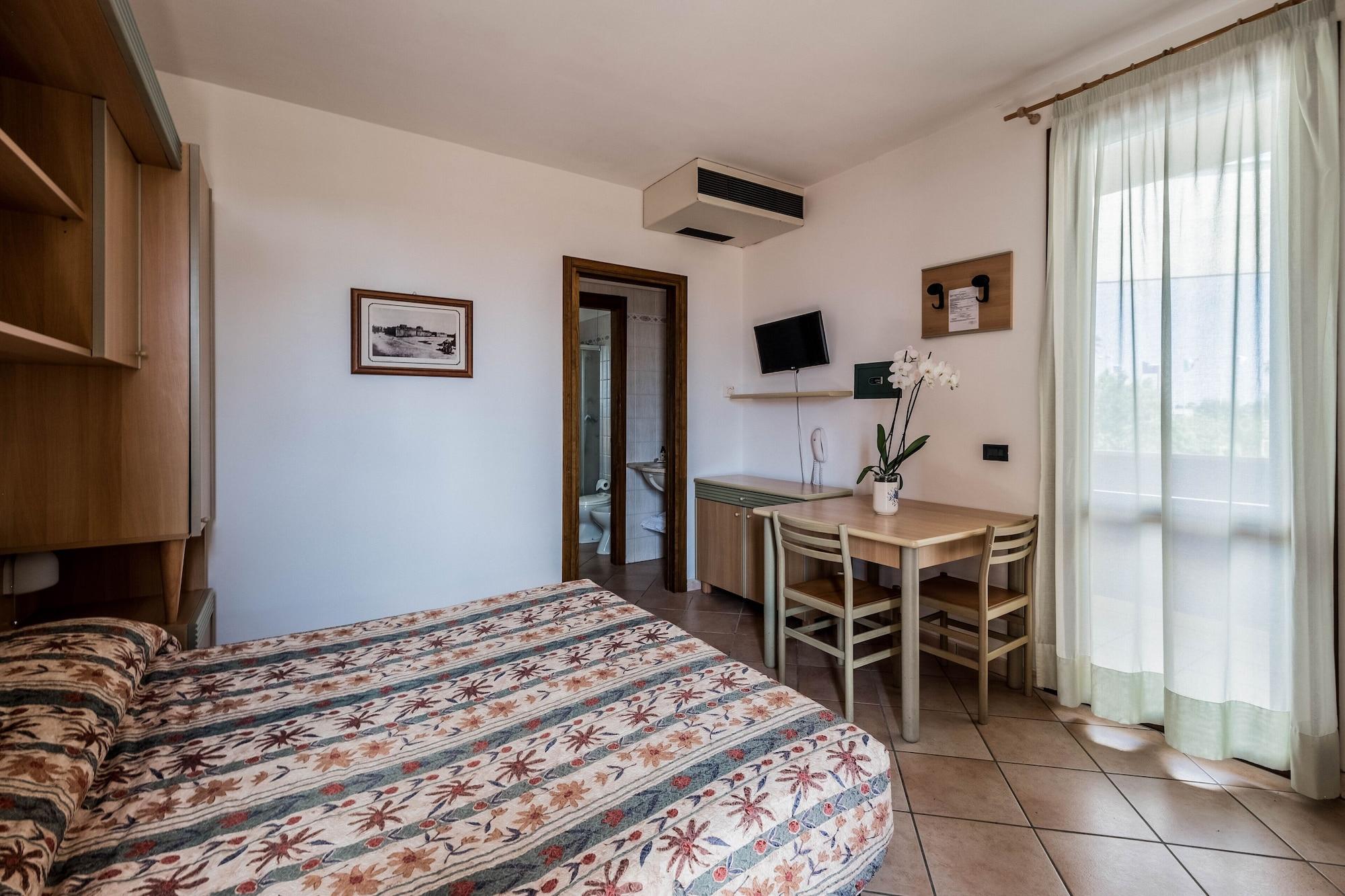 Camera Superior con 1 Letto Matrimoniale e 1 Divano Letto