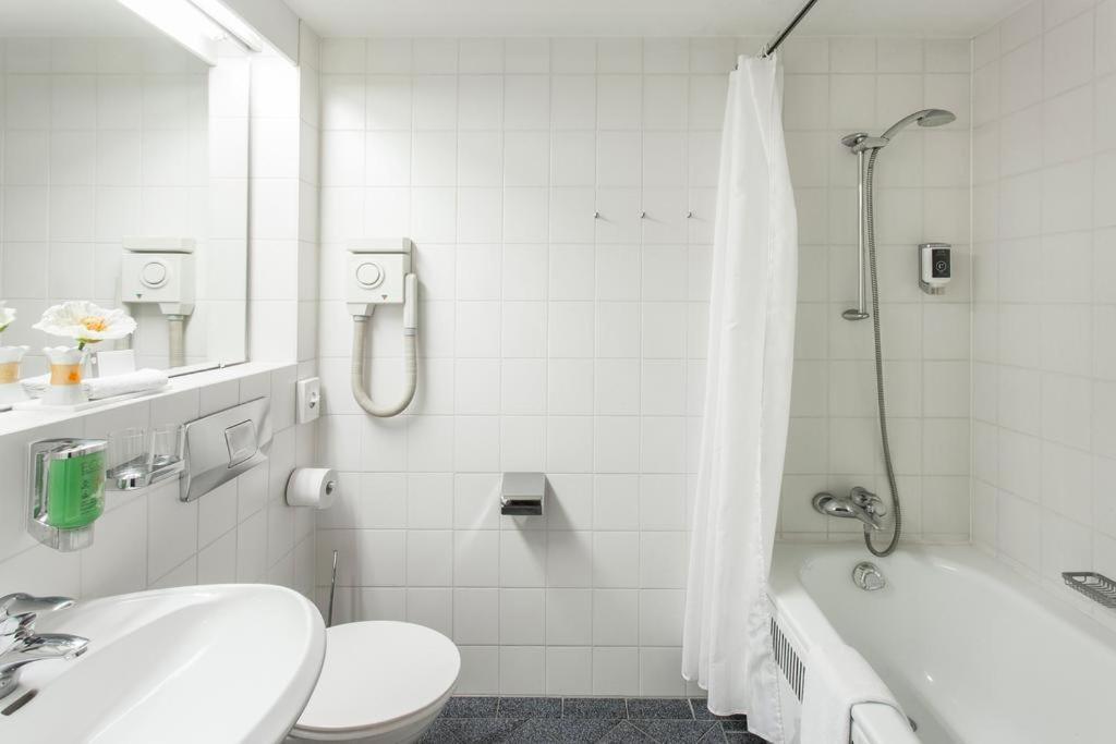 Standard Single Room,1233756851:JPEG