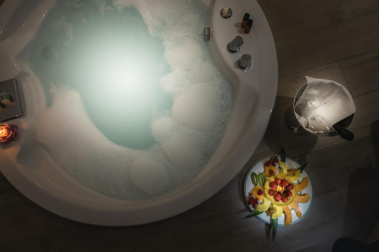 Chambre de Luxe Double ou Lits Jumeaux avec Baignoire Spa