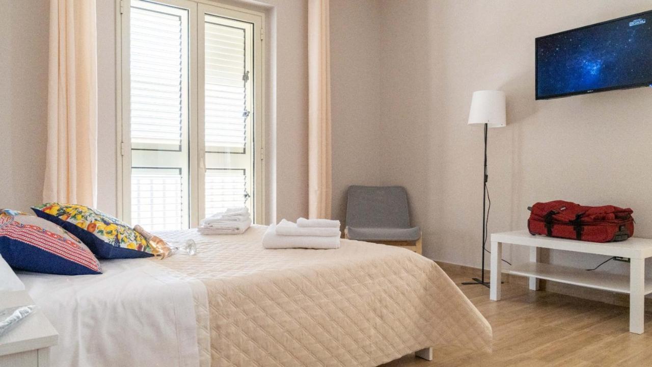 Studio with Balcony,1245432037:JPEG