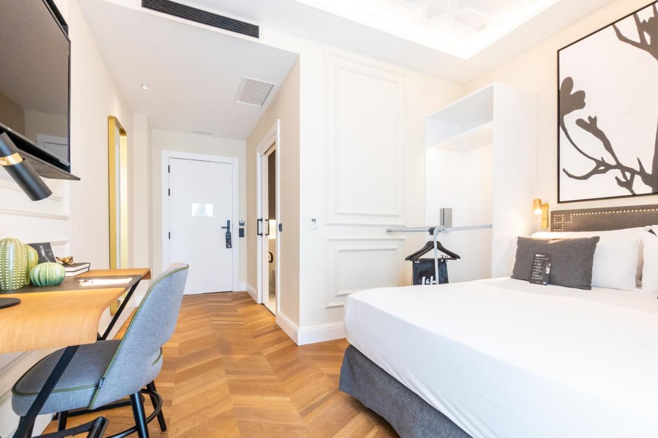 Chambre Double - Accessible aux Personnes à Mobilité Réduite