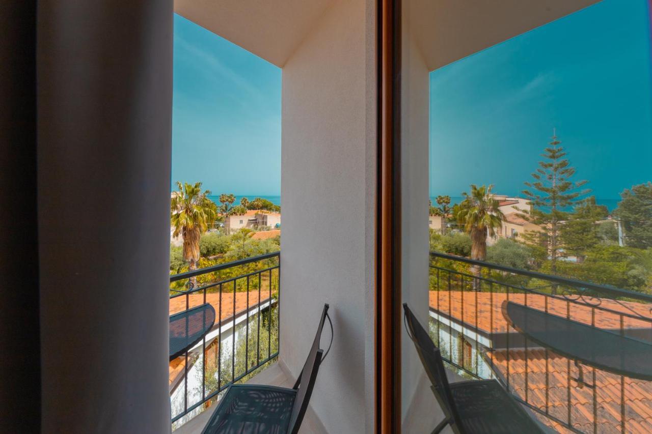 Chambre Triple Supérieure - Vue sur Mer