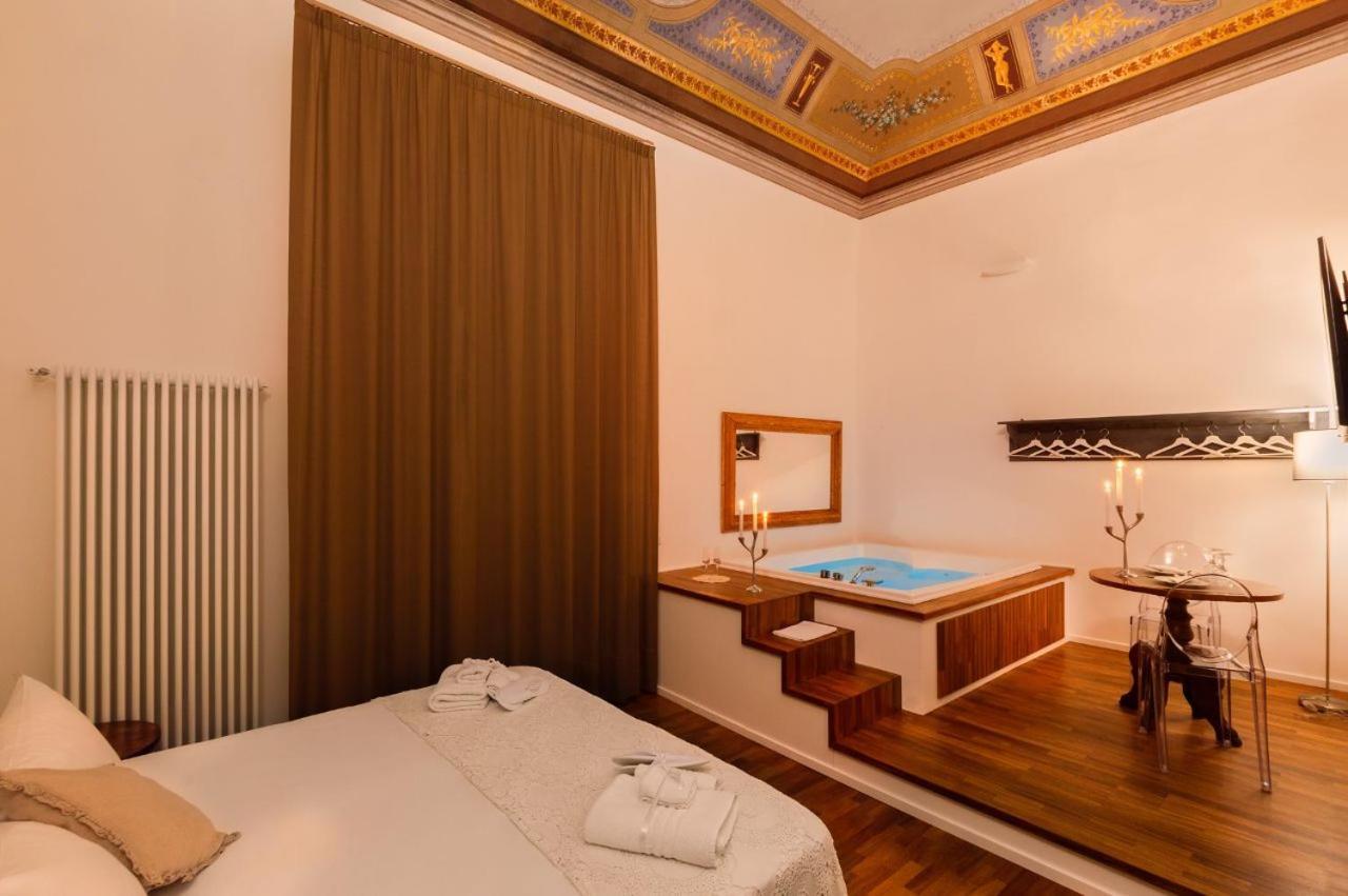 King Suite with Spa Bath,1259432623:JPEG