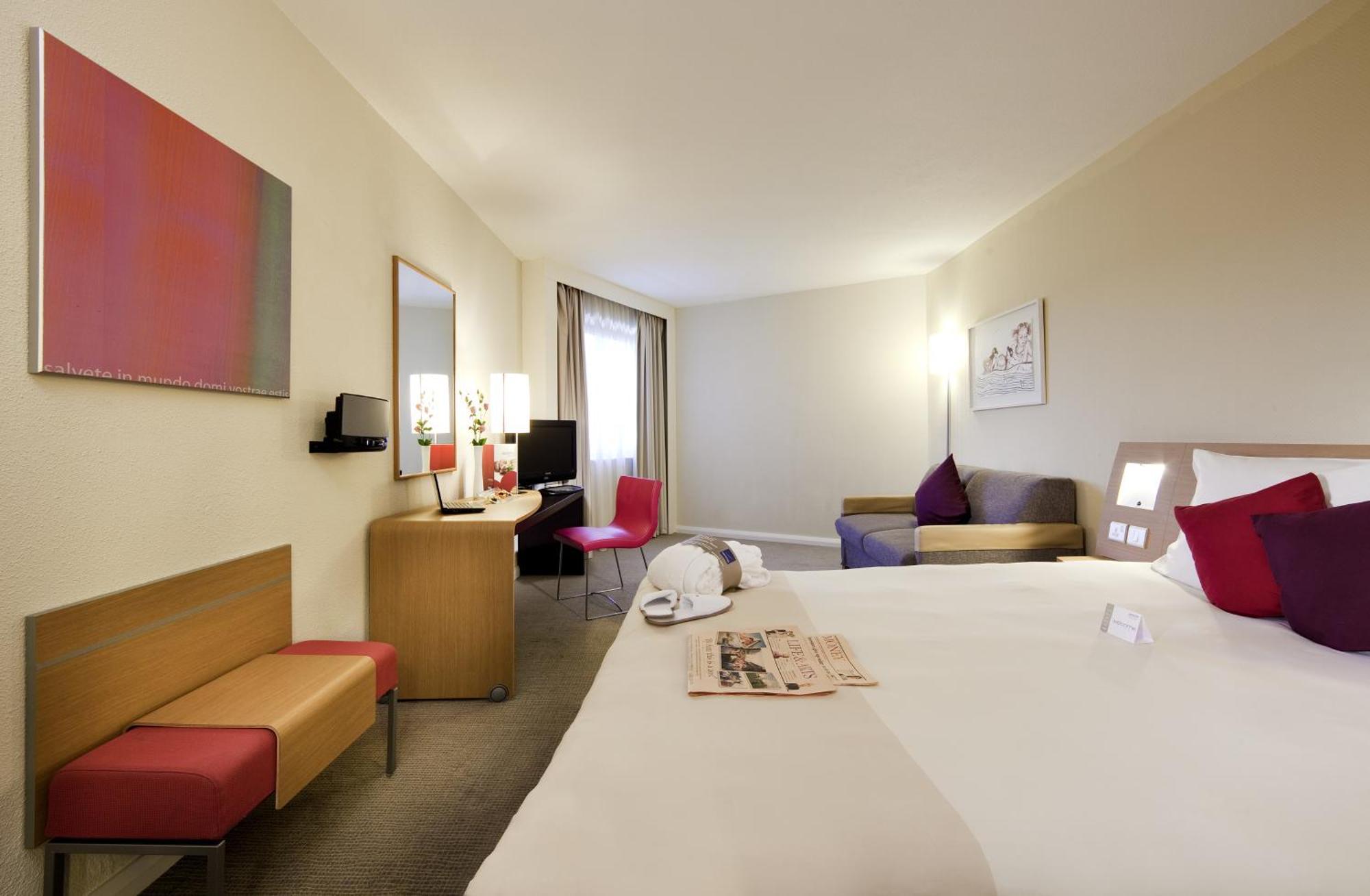 Executive Queen Room With Sofa Bed,1742569850:JPEG