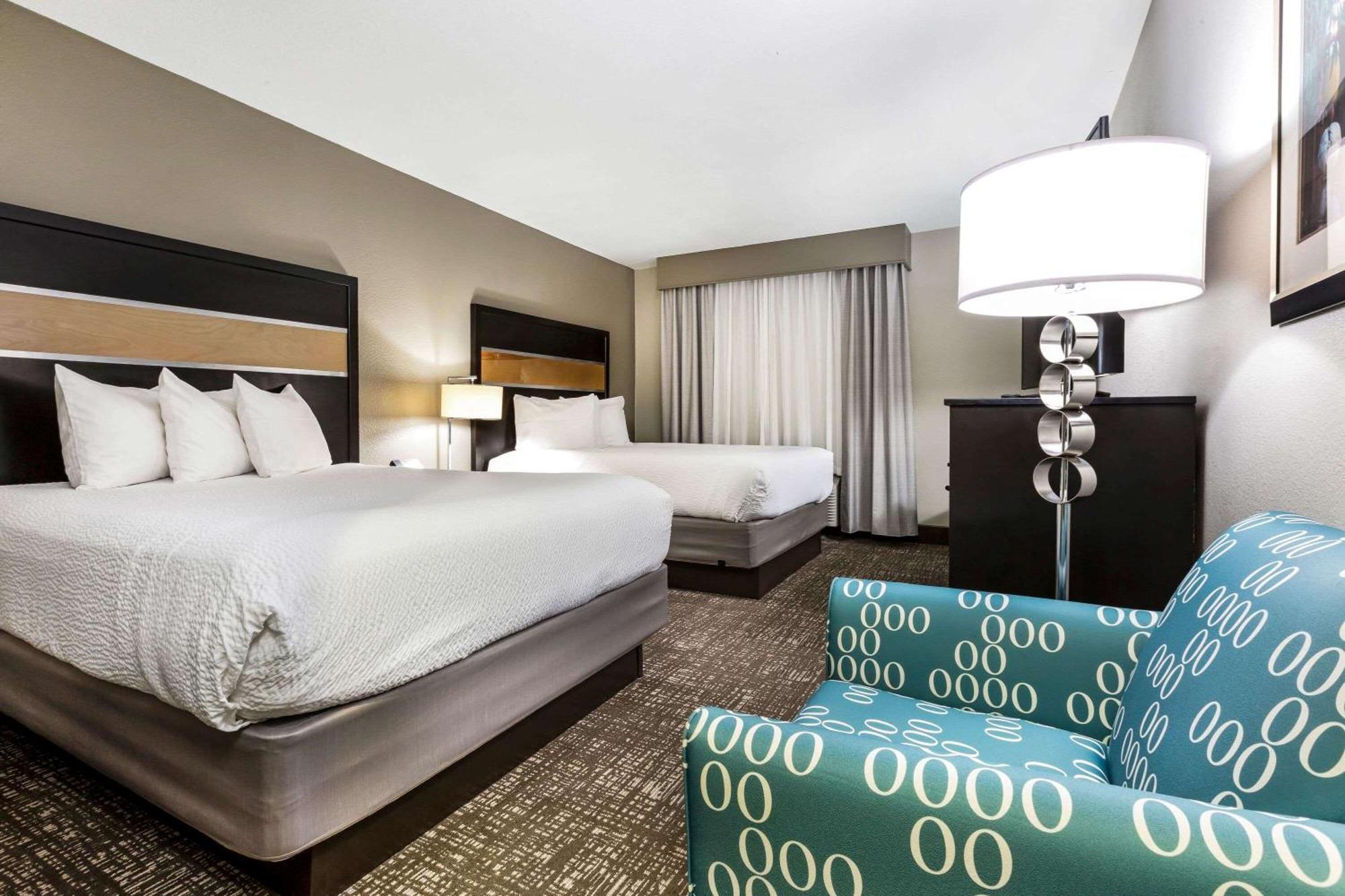Executive Room with Two King Beds