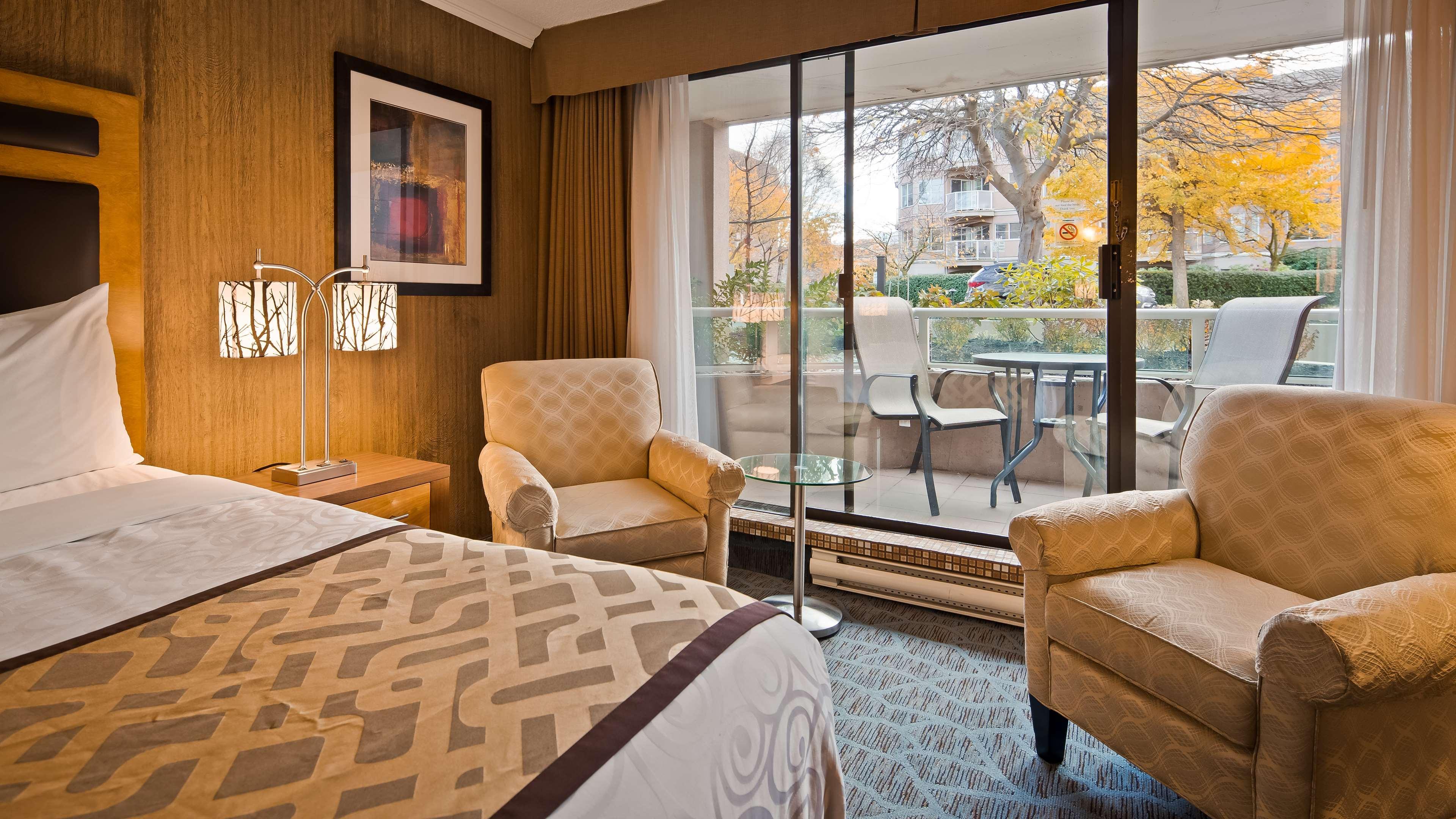 Chambre Lit King-Size avec Terrasse - Non-Fumeurs
