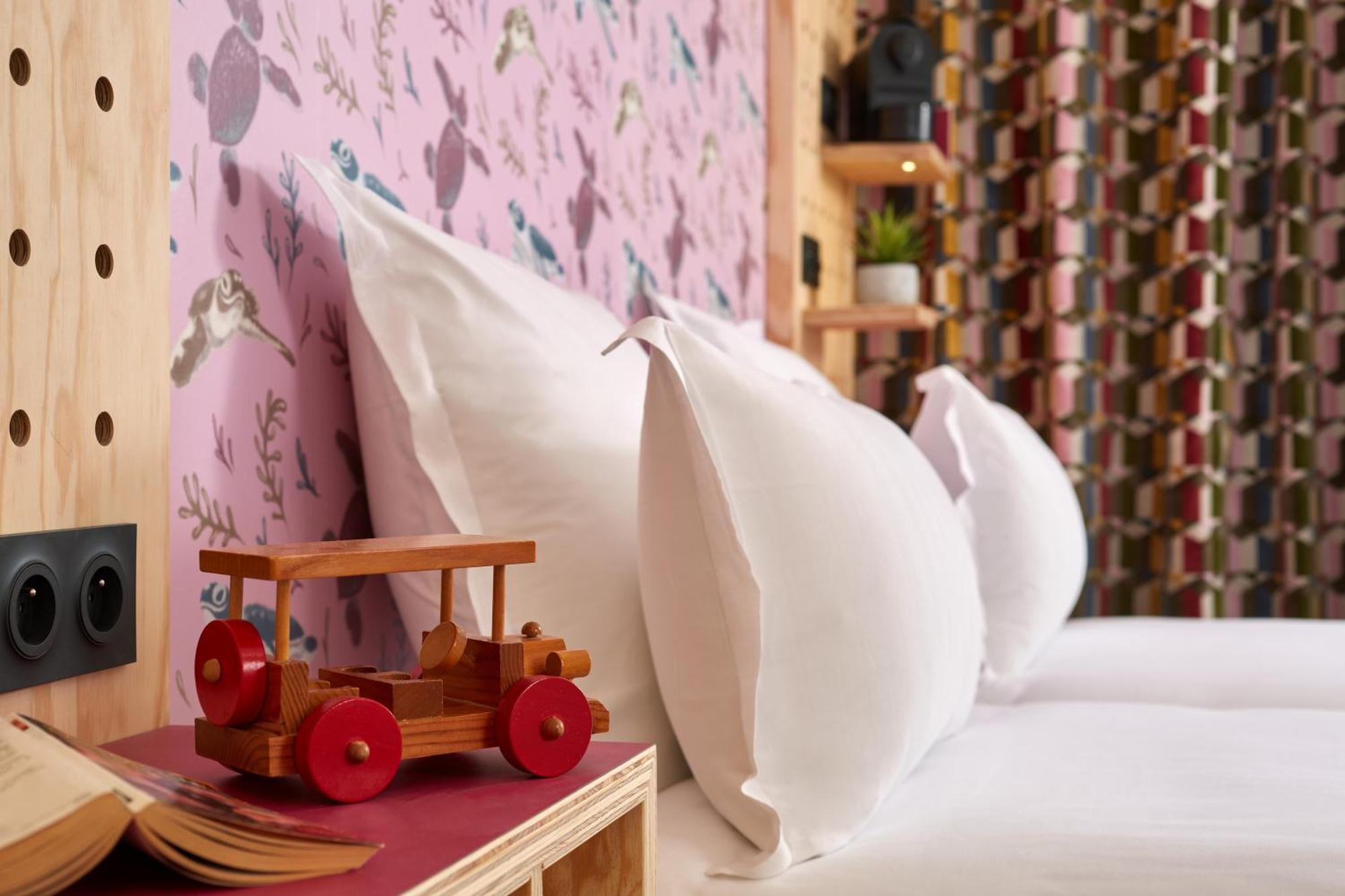 Quarto Duplo Grande com Acesso ao Banho de Vapor Incluído