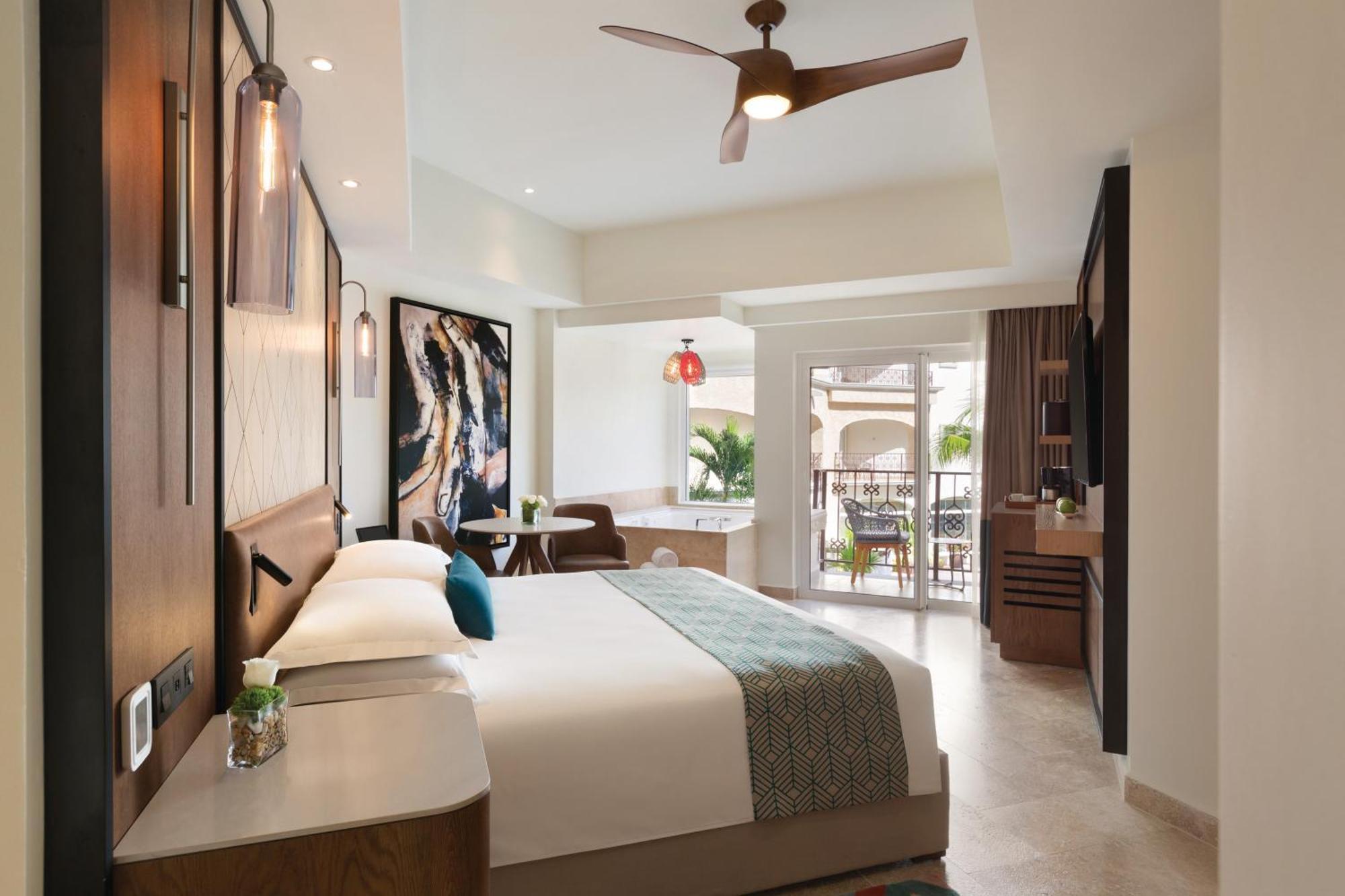 Junior Suite - 1 King bed