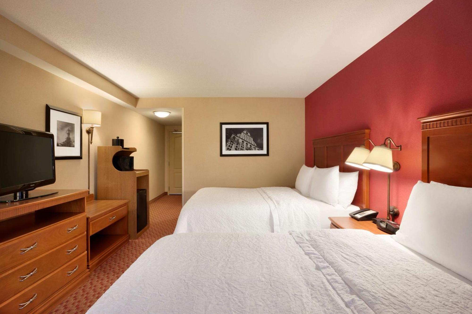 Queen Room with Two Queen Beds - Hearing Access/Non-Smoking