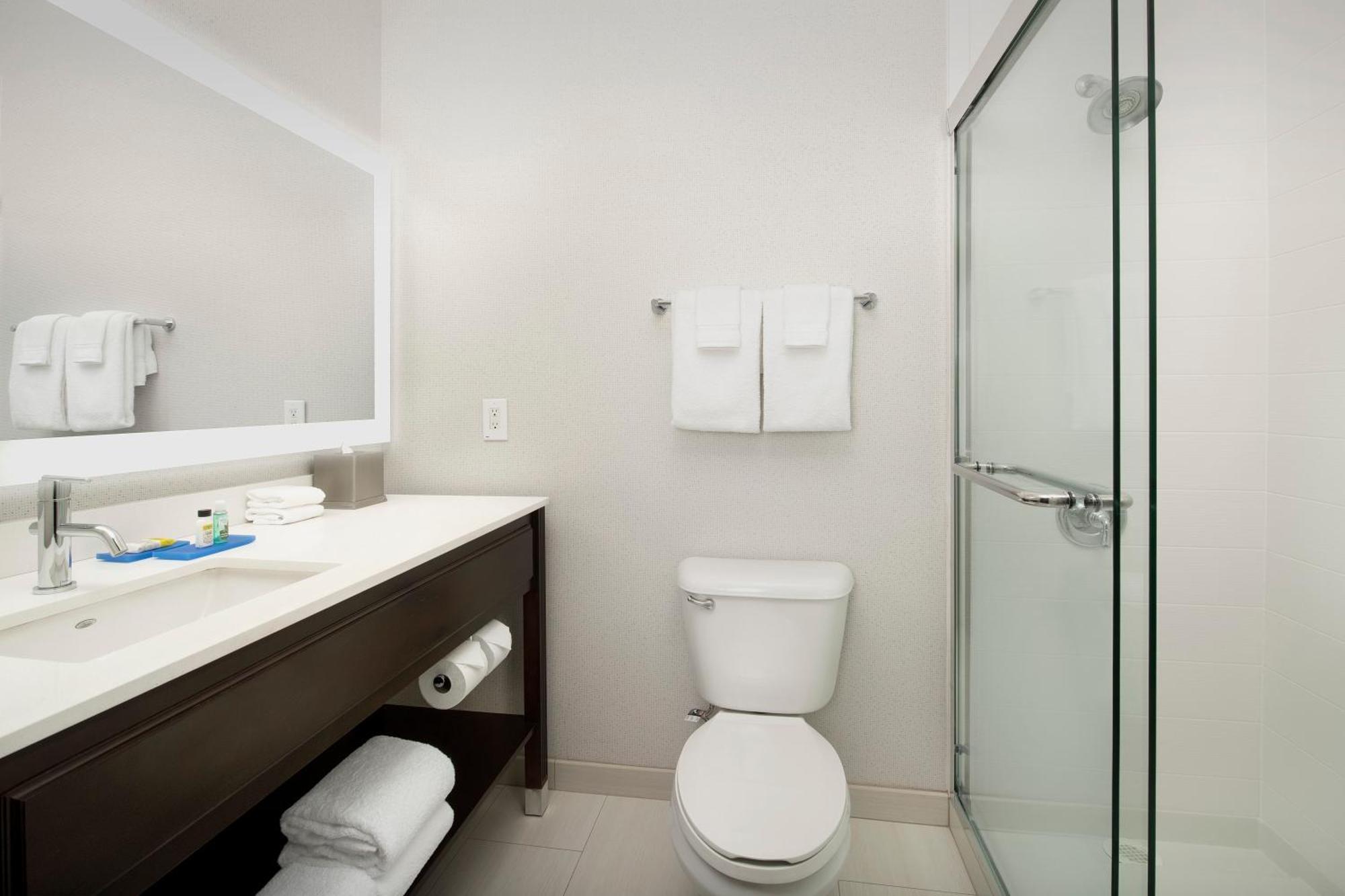 Queen Suite