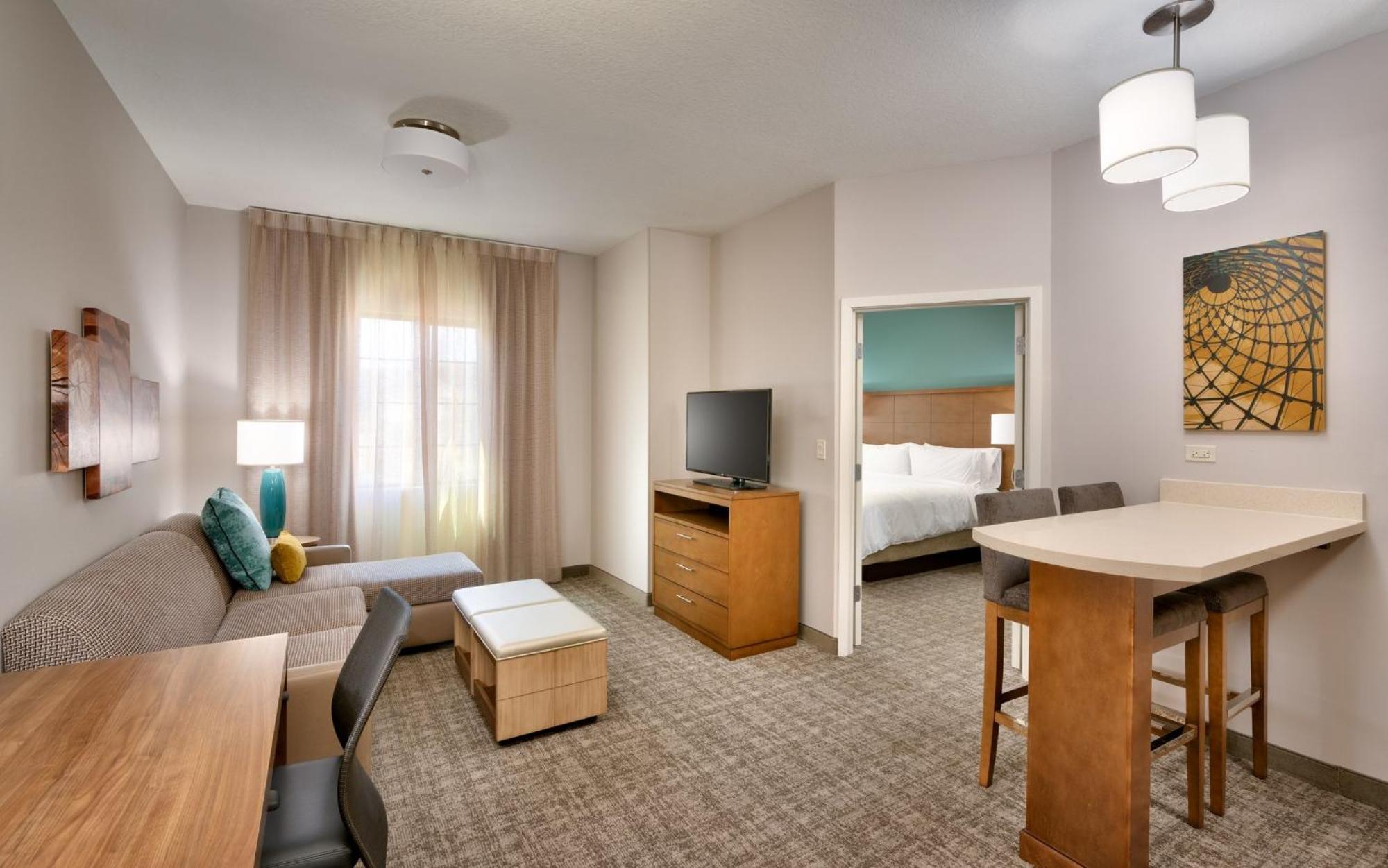 One-Bedroom King Suite