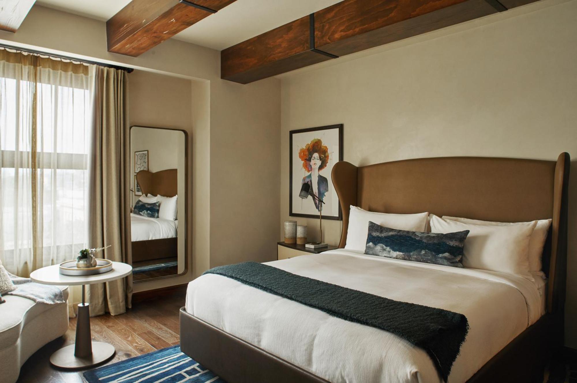 King Room with Roll-In Shower - Disability Access,1699027477:JPEG