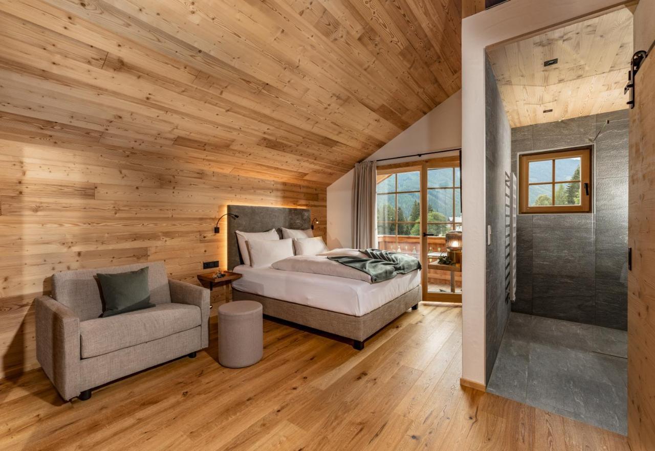 Superior Chalet,1540174579:JPEG