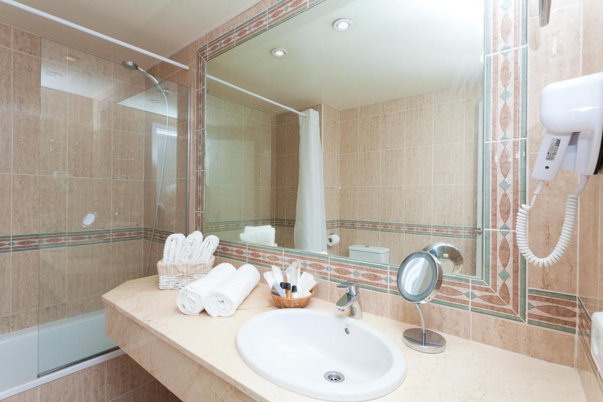 Junior Suite,109290135:JPEG