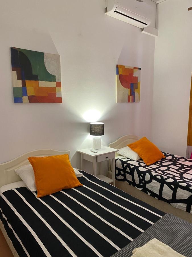 Chambre Lits Jumeaux avec Salle de Bains Privative