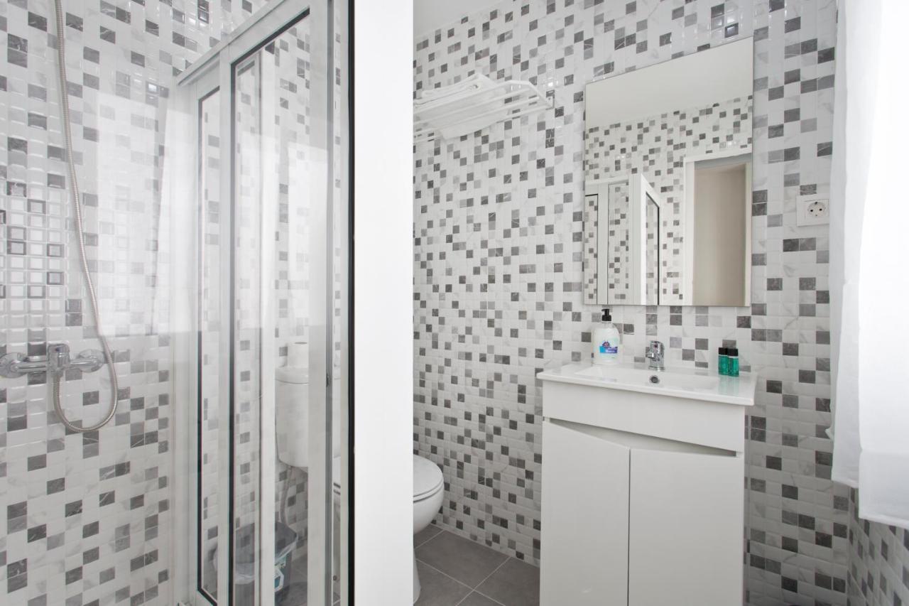 Single Room with Bathroom