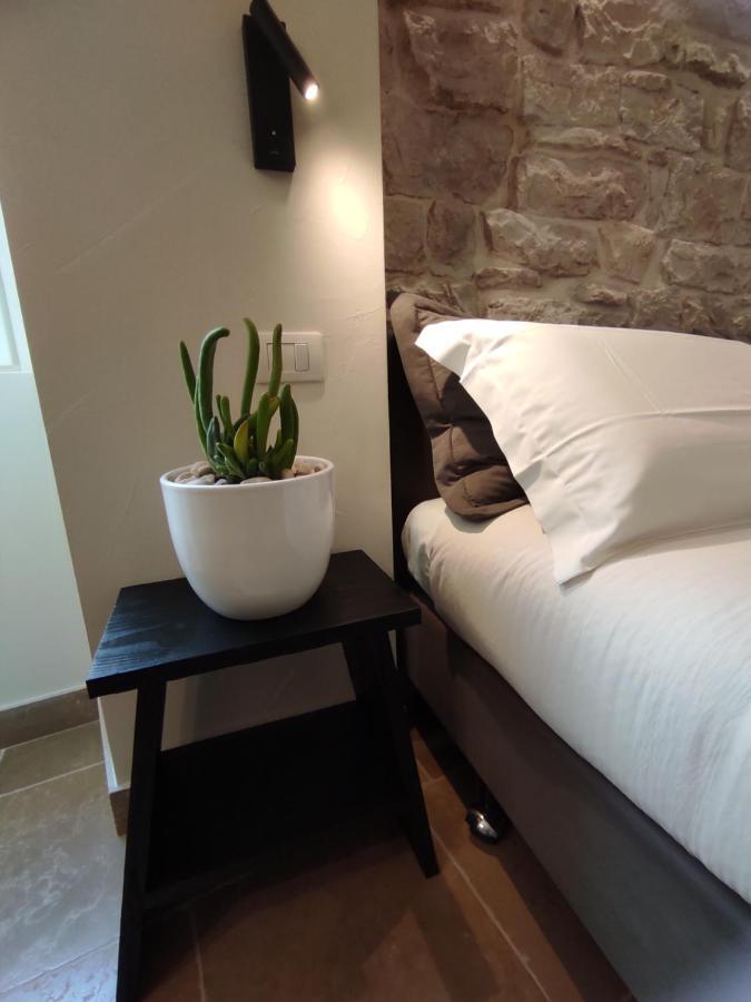 Double Room,1370508944:JPEG