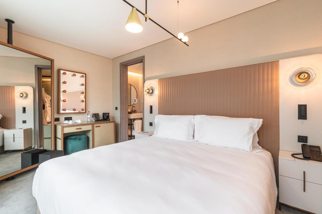 Chambre Double - Vue sur Piscine