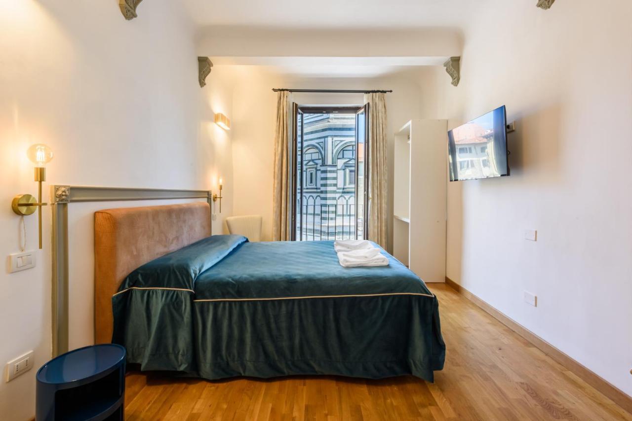 Executive Suite,1416594165:JPEG