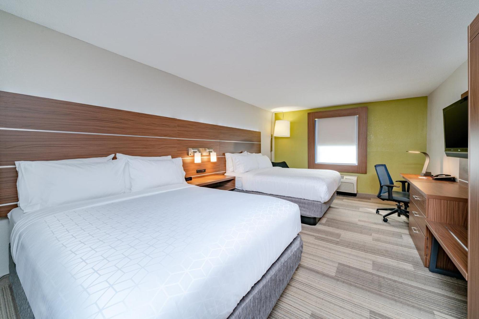 Double Room with Bath Tub - Disability Access