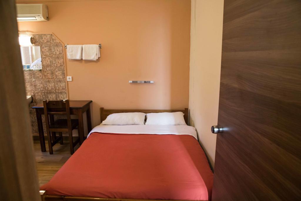 Tweepersoonskamer met Gedeelde Badkamer