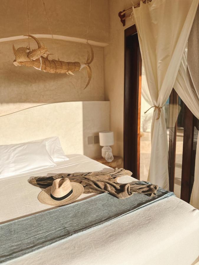Quarto com Cama King-size e Vista do Mar