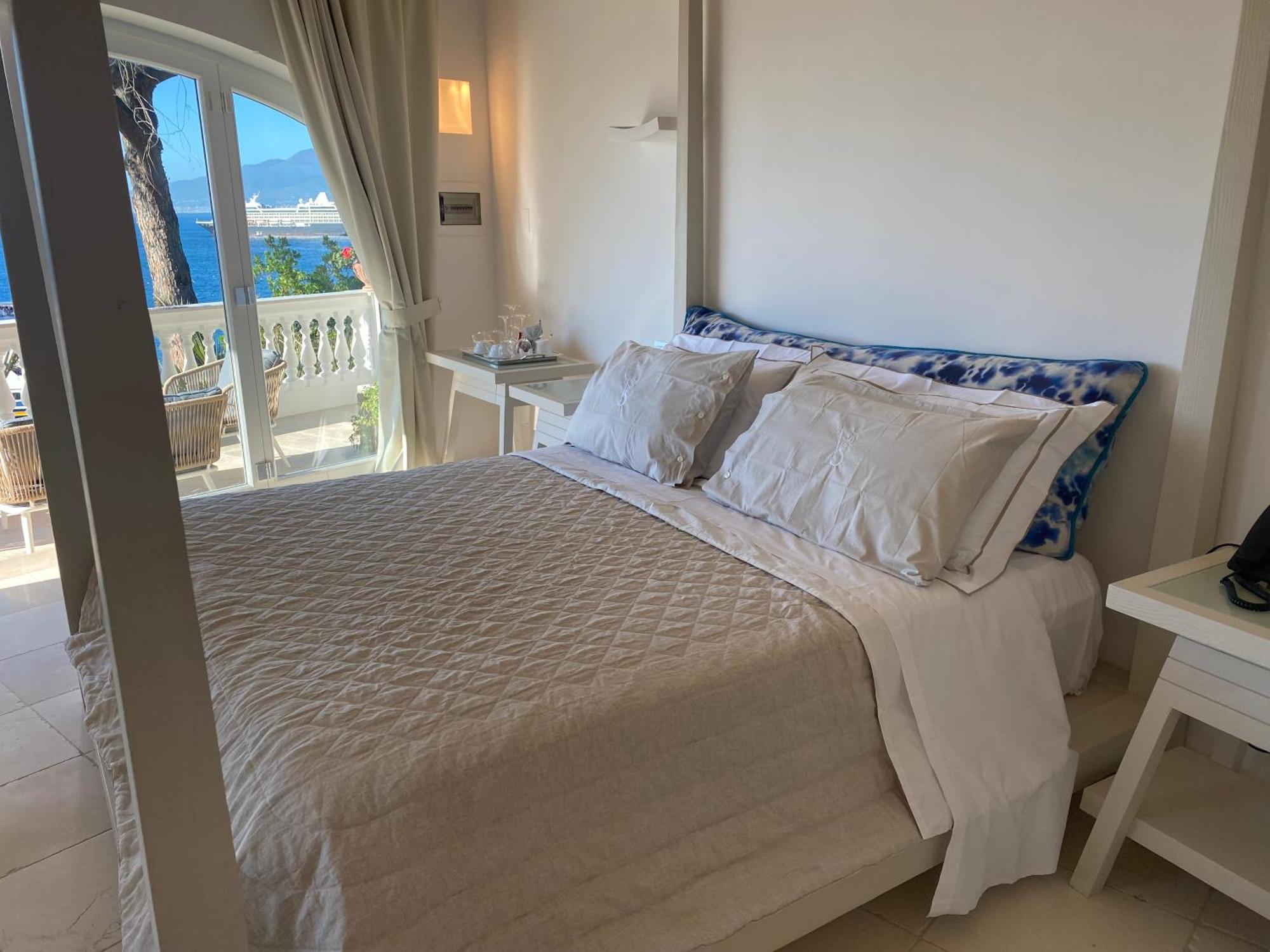 Deluxe Doppelzimmer mit Balkon und Meerblick