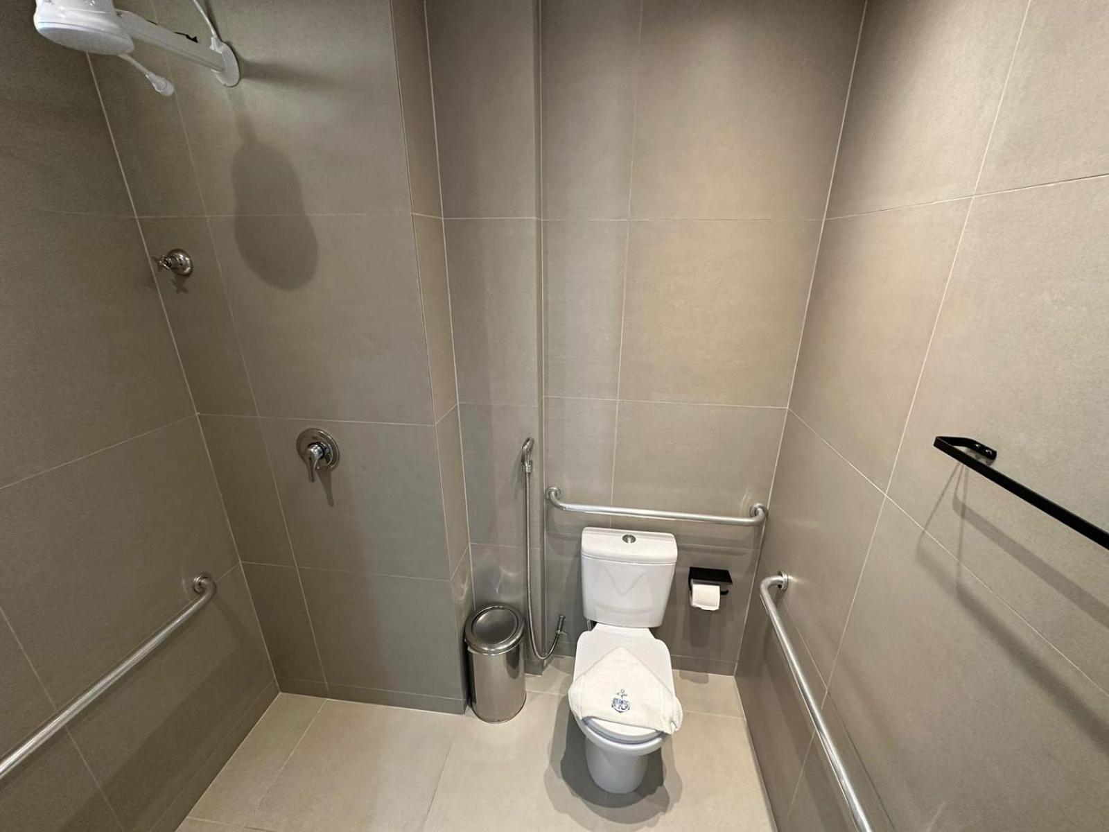 Quarto Quádruplo - Acesso a Pessoas com Mobilidade Condicionada