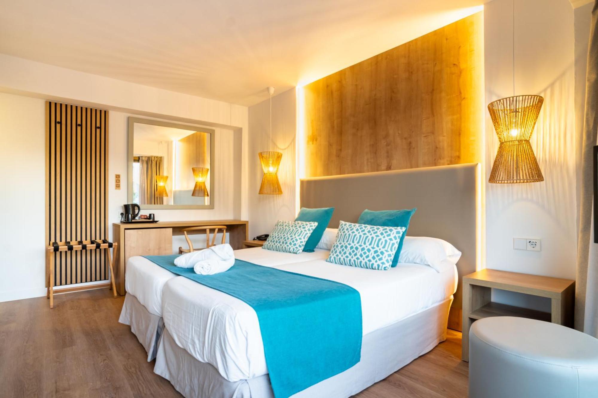 Chambre Double ou Lits Jumeaux avec Balcon