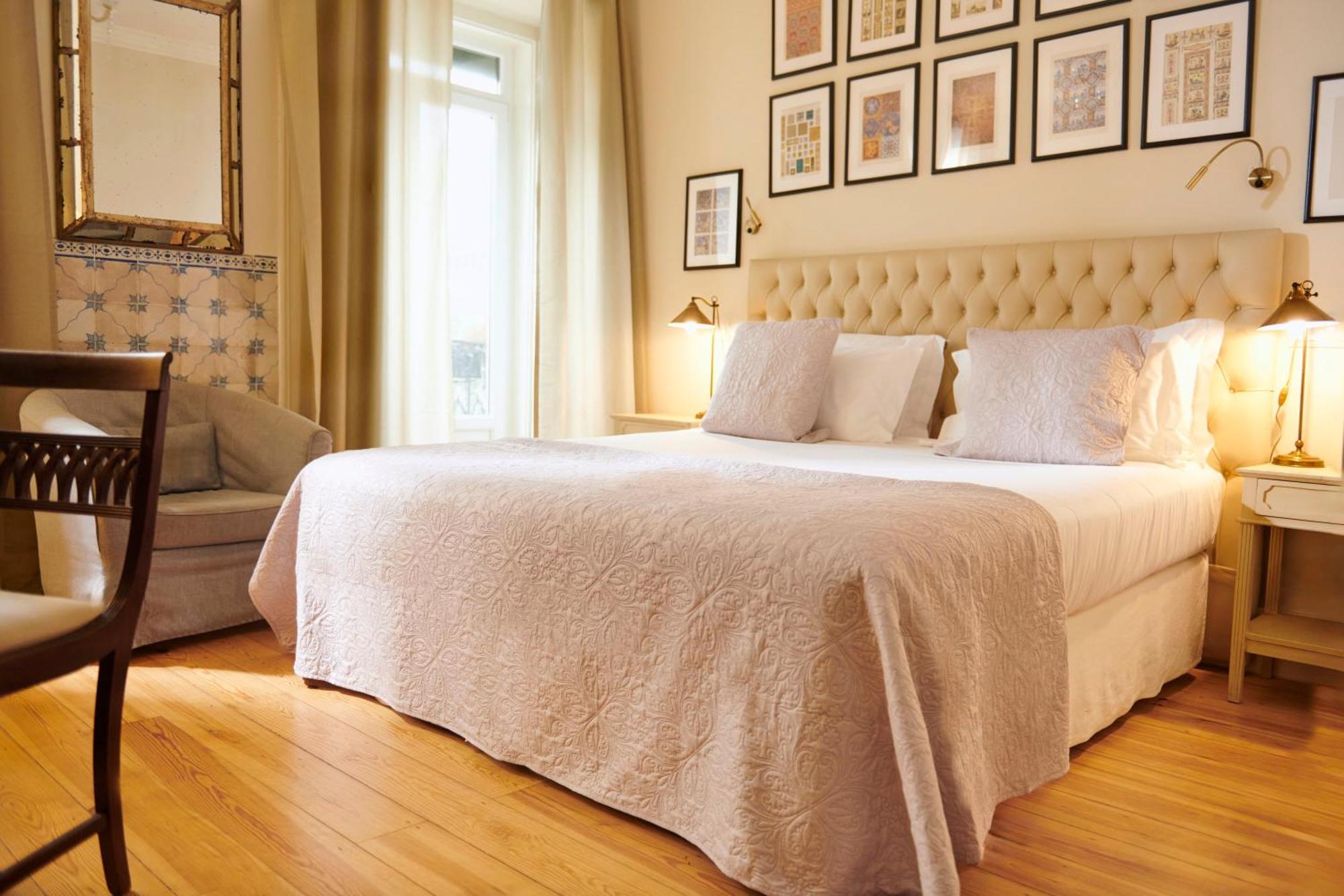 Quarto Superior com Cama de Casal ou 2 de Solteiro e Vista do Jardim