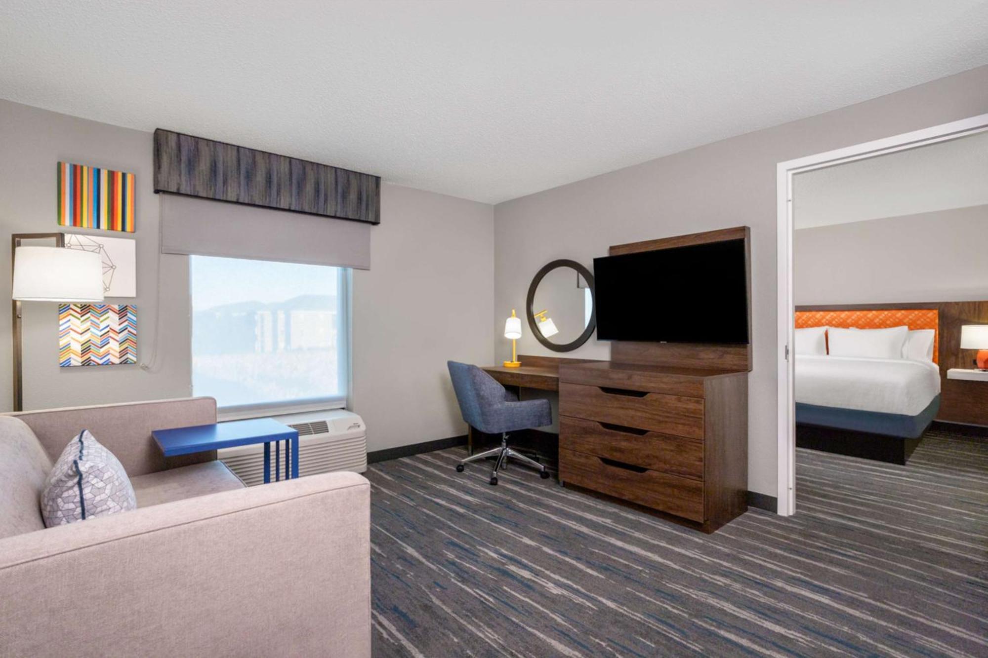 One-Bedroom King Suite with Sofa Bed - Non-Smoking
